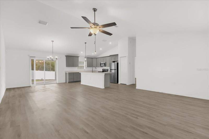 3 bedroom Single Family Residence at 14923 SW 66th Avenue Road, Marion Oaks Un Nine, Ocala — photo 4