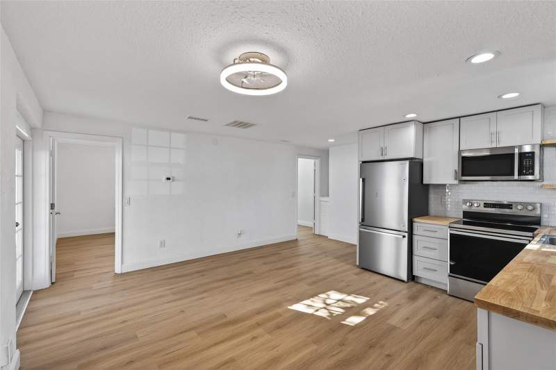 2 bedroom Single Family Residence at 4545 12th Avenue, Disstonia, St Petersburg — photo 3