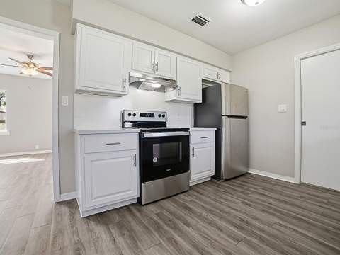 5 Oak Street, Yalaha FL - photo 8 of 29