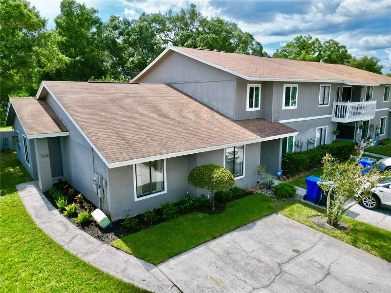 Carrollwood Oaks