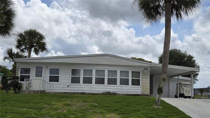 Citrus Ridge VillageCondos for Sale in Zellwood, FL