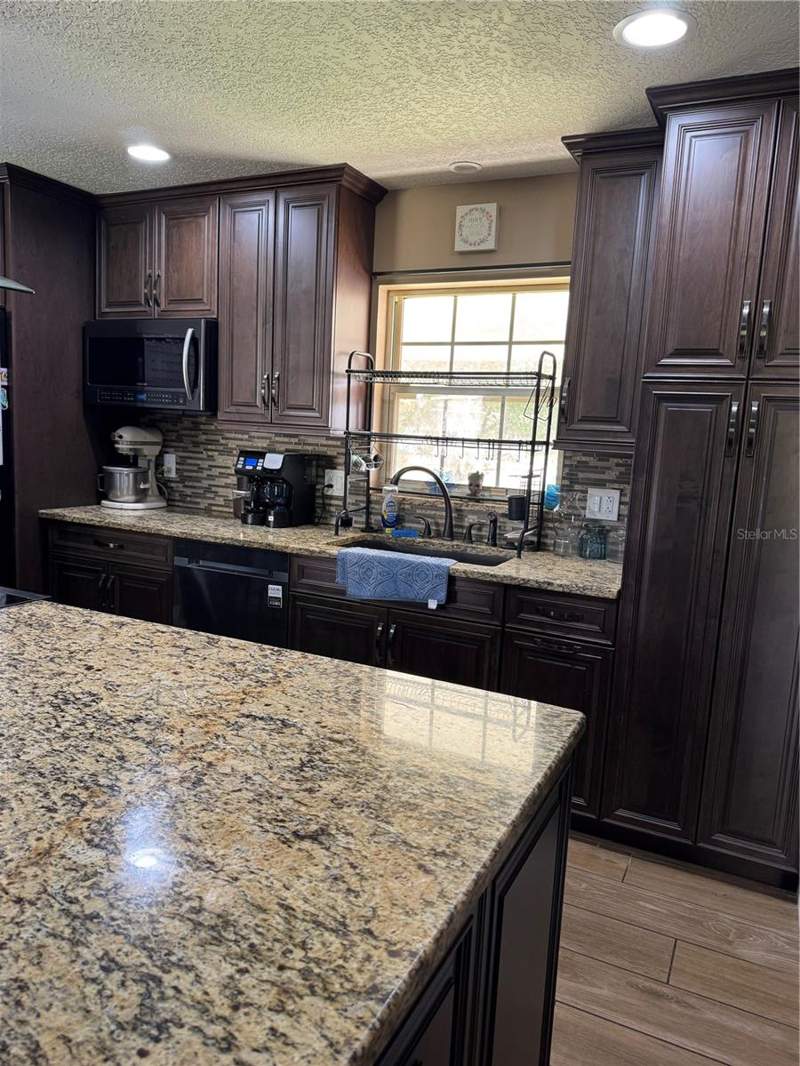 4 bedroom Single Family Residence at 513 Oakcrest Street, Spring Oaks, Altamonte Springs — photo 5