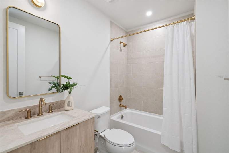 3 bedroom Single Family Residence at 295 Skyfield Court, Boulevard Oaks At Lady Lake, Lady Lake — photo 3