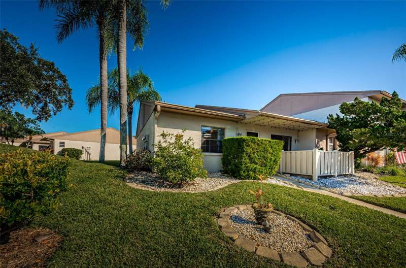 3 bedroom Villa at 180 Ingrid Place, East Lake Woodlands Cluster Homes, Oldsmar — photo 2