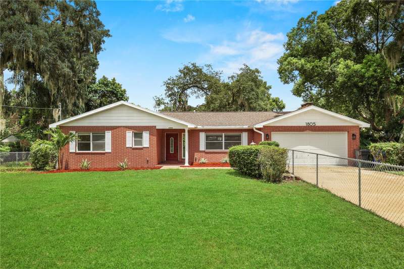 3 bedroom Single Family Residence at 1805 Dierker Drive, Van Sant Sub, Valrico — photo 2
