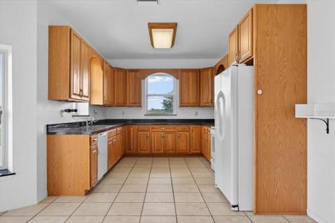 38327 Hamrich Drive, Dade City FL - photo 20 of 46