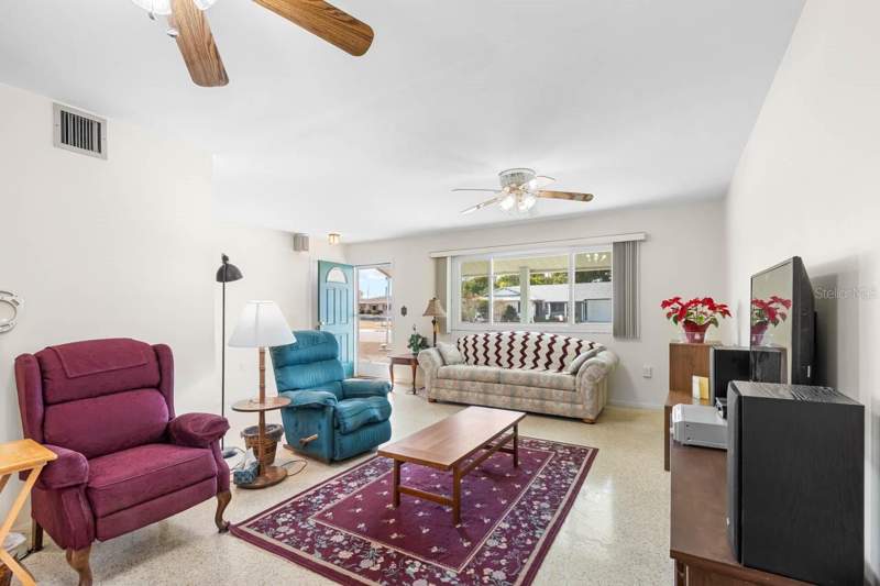 3 bedroom Single Family Residence at 1001 Augusta Drive, Del Webbs Sun City Florida Un, Sun City Center — photo 3