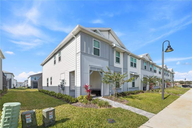 5 bedroom Townhouse at 1277 BLUE ISLAND DRIVE, WINDSOR CAY PH 1, CLERMONT — photo 3