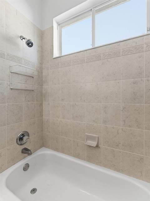 8045 Brien Green Way, Temple Terrace FL - photo 12 of 24