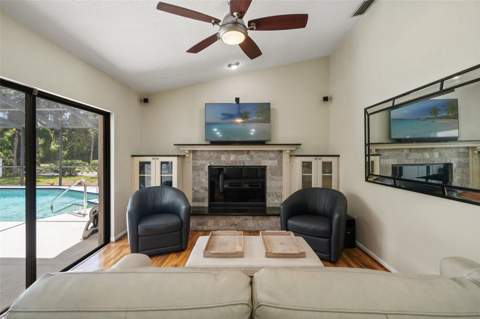 940 Rolling Hills Drive, Palm Harbor FL - photo 11 of 60