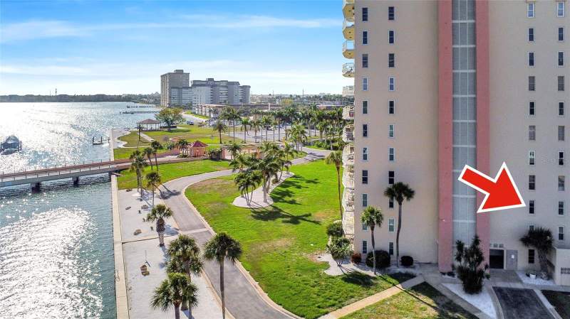 2 bedroom Condominium at 4900 Brittany Drive #301, Bayway Isles Point Brittany Six, St Petersburg — photo 3
