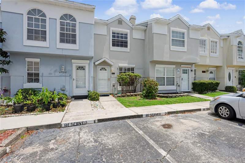 2 bedroom Townhouse at 6721 121st Avenue #D, Pinebrook Estates, Largo — photo 2