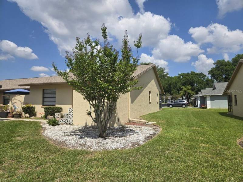 2 bedroom Condominium at 38349 Cottonwood Place #1, Driftwood Zephyrhills, Zephyrhills — photo 5