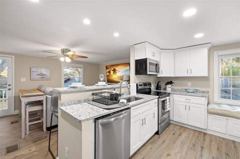 551 Omaha Street, Palm Harbor FL - photo 24 of 39