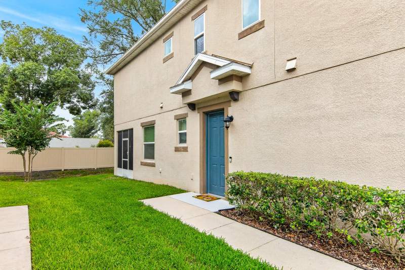 3 bedroom Townhouse at 6717 Citrus Creek Lane, Bridge Haven Ph 1, Tampa — photo 2