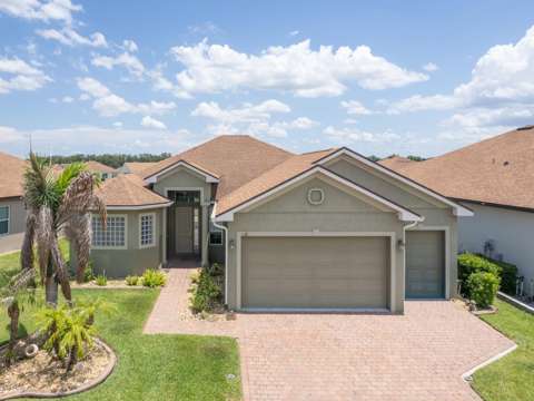 1061 Sawgrass Drive, golf community for sale in Winter Haven