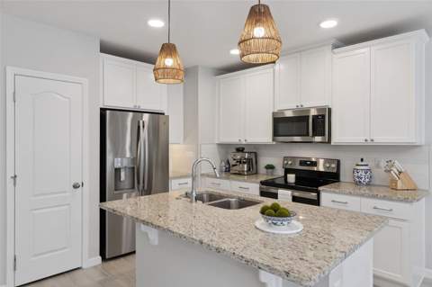3129 Riverboat Way, Oviedo FL - photo 7 of 32
