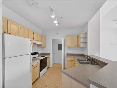 1100 Lake Shadow Circle #2307, Maitland FL - photo 20 of 48