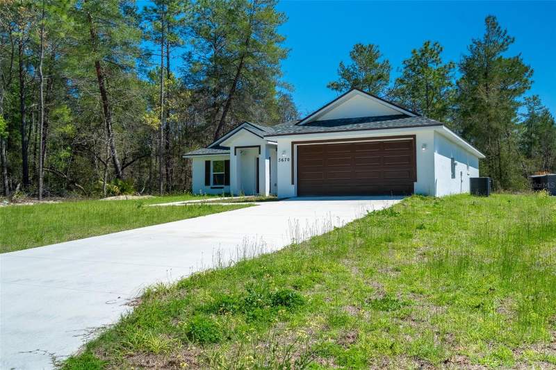 3 bedroom Single Family Residence at 5670 SW 161st Place, Marion Oaks Un Nine, Ocala — photo 2