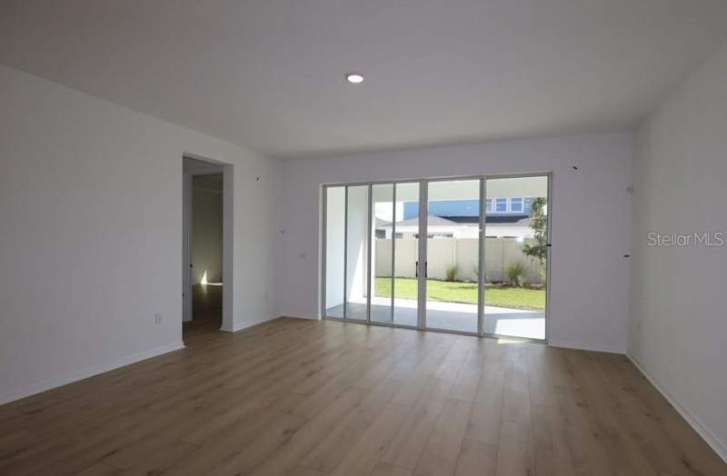 3 bedroom Single Family Residence at 5813 Native Oak Street, Oakfield At Mount Dora, Mount Dora — photo 5