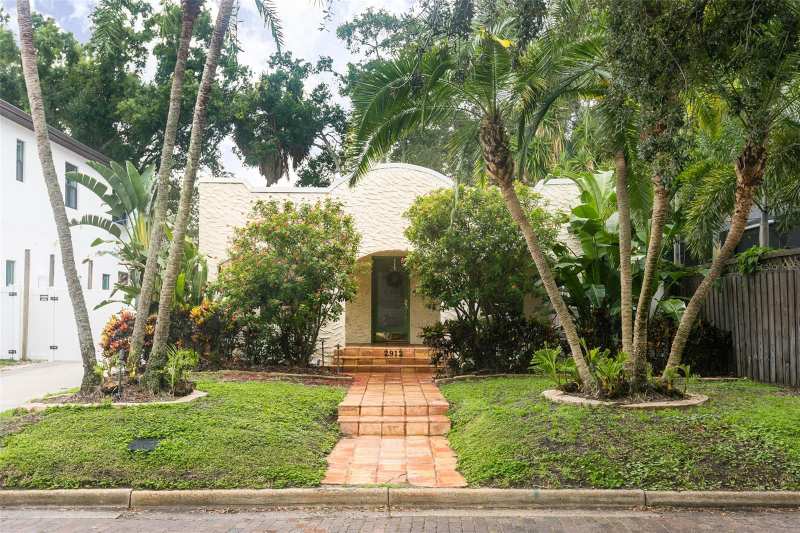 2 bedroom Single Family Residence at 2912 W Neptune Street, Palma Ceia Park, Tampa — photo 1