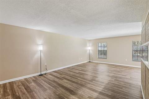 100 E Oak Terrace Drive #D2, Leesburg FL - photo 11 of 33