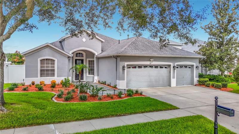 4 bedroom Single Family Residence at 220 Ronja Lane, Bonterra, Valrico — photo 3