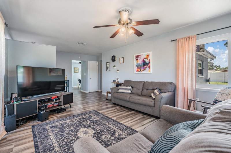 3 bedroom Single Family Residence at 4601 N Emerald Avenue, Plaza Terrace Unit 3, Tampa — photo 5