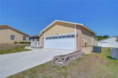 5906 Greenbriar Court, Zephyrhills FL - photo 23 of 38