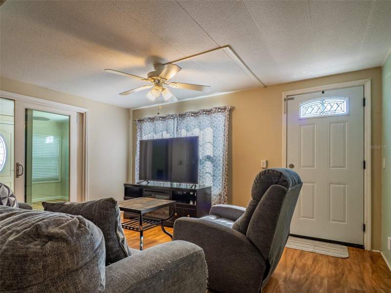 1 bedroom Mobile Home at 401 Denice Drive #401, Lake Seminole Estates Mobile Home Park Unrec, Seminole — photo 4