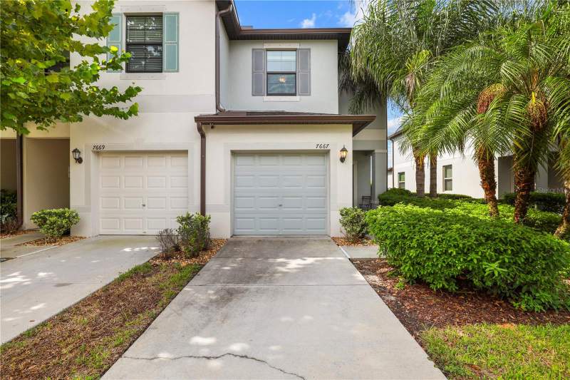 2 bedroom Townhouse at 7667 Ginger Lily Court, Touchstone Ph 1, Tampa — photo 4