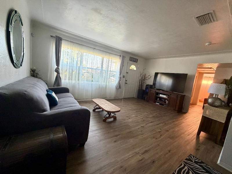2 bedroom Single Family Residence at 3624 Abington Avenue, Perrys Skyview Sub, St Petersburg — photo 5