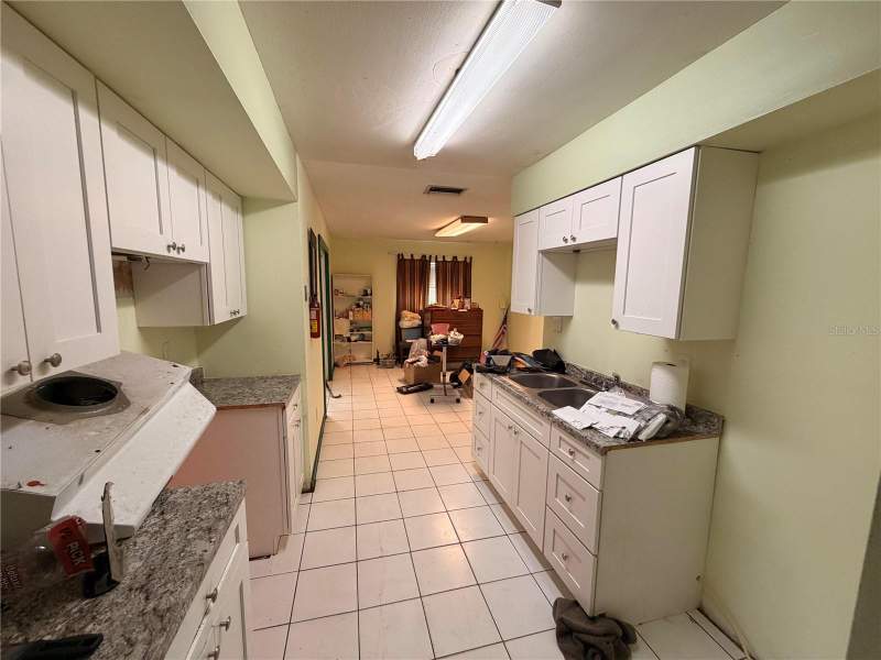 4 bedroom Single Family Residence at 4618 Canna Drive, Camellia Gardens, Orlando — photo 4