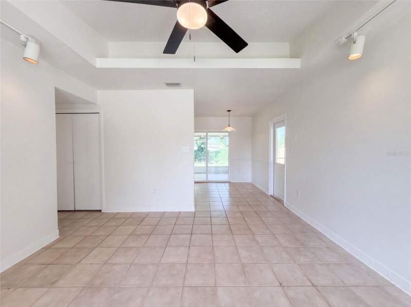 3 bedroom Single Family Residence at 509 Clearfield Road, Brandon Terrace Park Unit 1, Brandon — photo 3