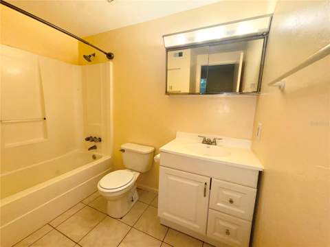 109 SE 16th Avenue #Q101, Gainesville FL - photo 9 of 15