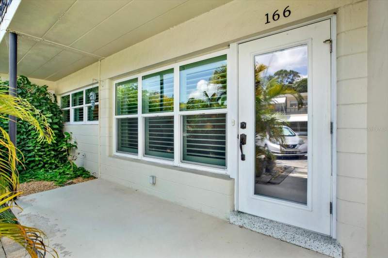 2 bedroom Condominium at 4032 57th Street #166, Clearview Oaks Bldg 5, Kenneth City — photo 2