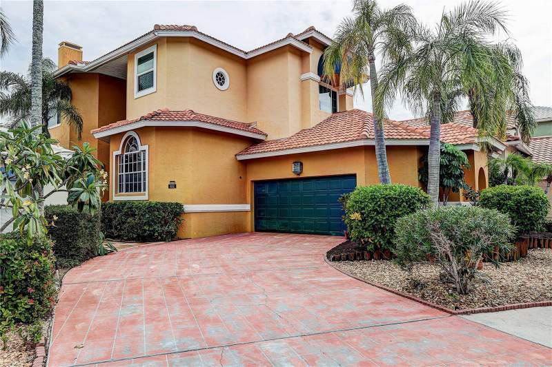 4 bedroom Single Family Residence at 852 Symphony Isles Boulevard, Symphony Isles Unit One, Apollo Beach — photo 3