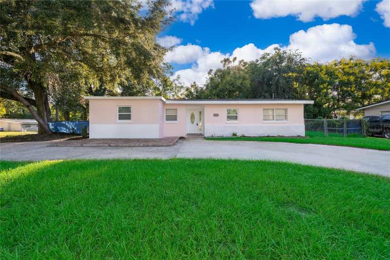 3 bedroom Single Family Residence at 3913 Pine Ridge Road, Pine Ridge Estates, Orlando — photo 1