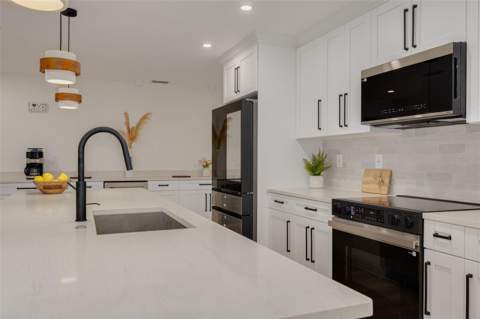 2065 Envoy Court, Clearwater FL - photo 8 of 46