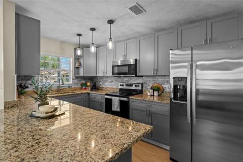 7610 S Sherrill Street, Tampa FL - photo 8 of 24