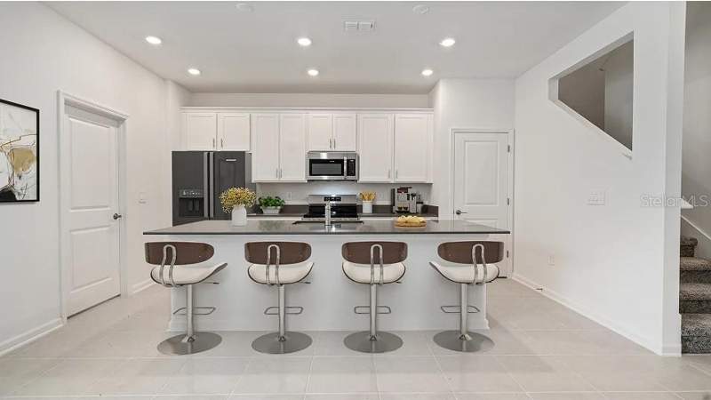 4 bedroom Townhouse at 5543 RONIN DRIVE, SPRINGHEAD LAKES 25TH, ST CLOUD — photo 2