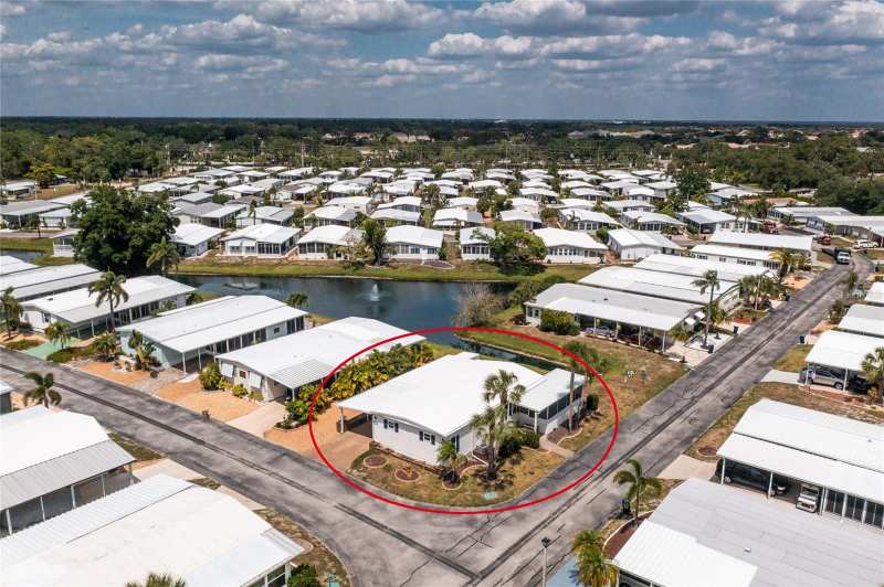 2 bedroom Manufactured Home at 18 S De Las Palmas Street, Alameda Isles, Englewood — photo 1