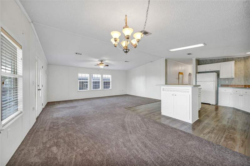 2 bedroom Manufactured Home at 2100 Kings Hwy #206, Maple Leaf Estates, Port Charlotte — photo 4