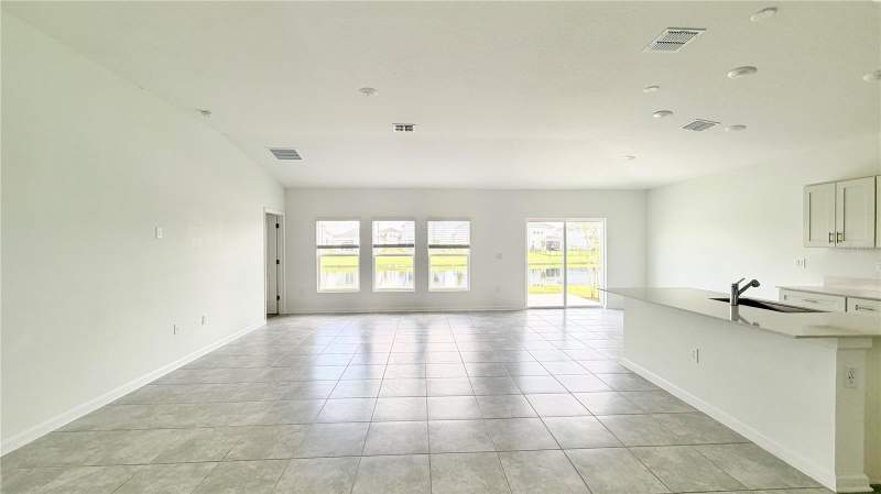 4 bedroom Single Family Residence at 5768 Gingham Drive, Westview 50S, Kissimmee — photo 4