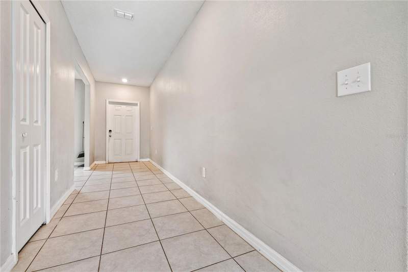 4 bedroom Single Family Residence at 9413 Channing Hill Drive, Belmont South Ph 2F, Ruskin — photo 5