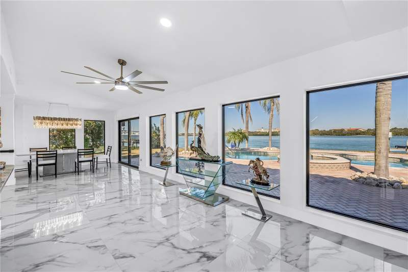 4 bedroom Single Family Residence at 583 Crystal Drive, Crystal Island, Madeira Beach — photo 4