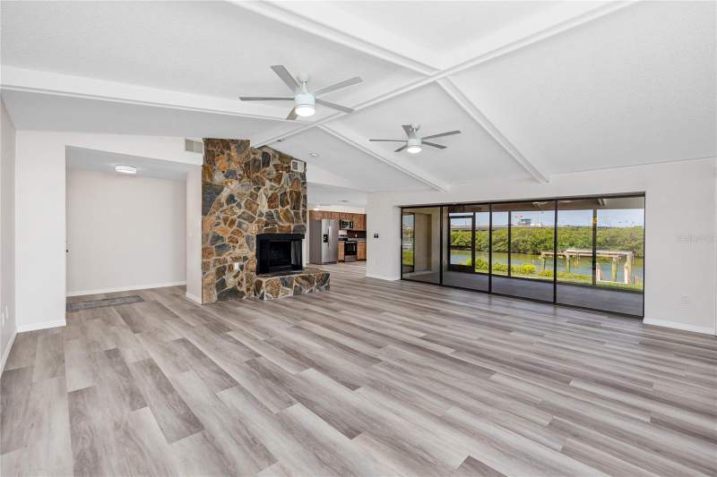 3 bedroom Single Family Residence at 8046 BAYHAVEN DRIVE, BAYHAVEN 3RD ADD, SEMINOLE — photo 2
