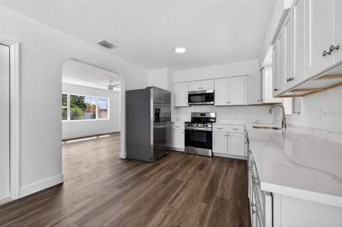 211 89th Avenue, St Petersburg FL - photo 9 of 32