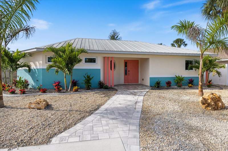 2 bedroom Single Family Residence at 842 Guild Drive, Country Club Estates, Venice — photo 2