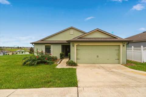 1603 Ellington Drive, home for sale in Dundee 33838
